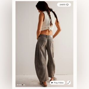 Free People- We the Free Barrel Jeans sz 26